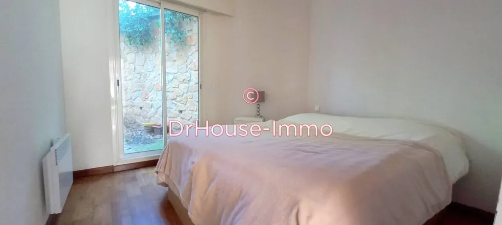 Bedrooms - Bright 3-Bed Apartment with Terrace in Nice