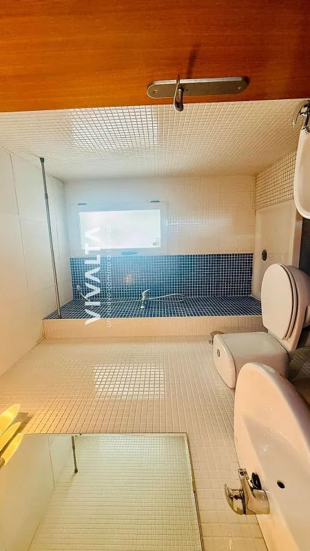Bathrooms - Modern Flat with Sea View in El Grau