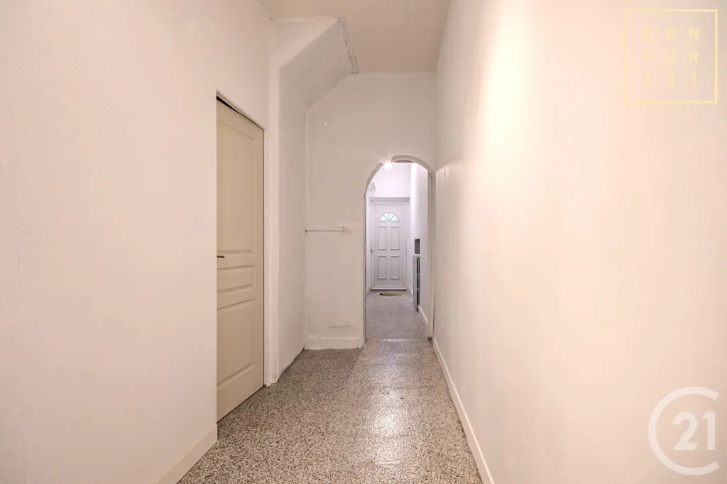 Entrée - Appartement Meublé 2 Pièces en Centre-Ville de Maubeuge