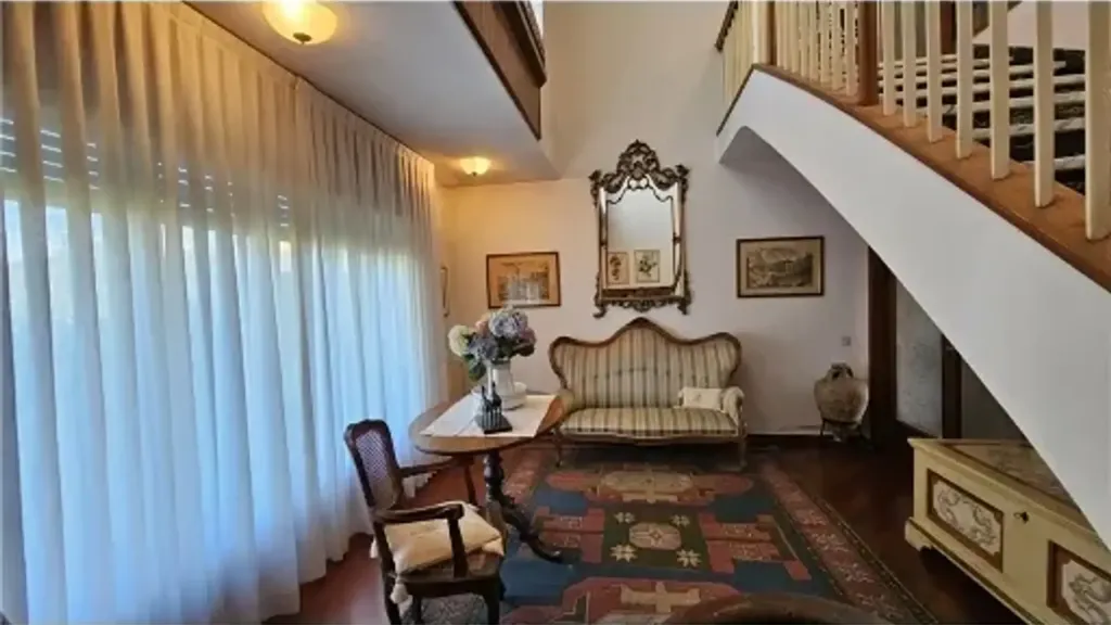 Toad - Triplex Villa with Garden in Empoli