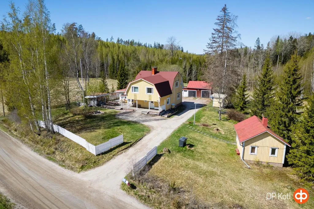 Õhuvaade - Spacious Detached House with Garden in Siuntio