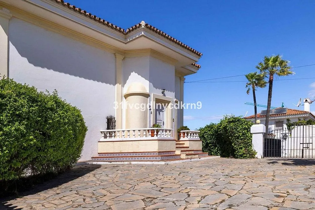 Välivaade - Independent Villa with Pool in Estepona