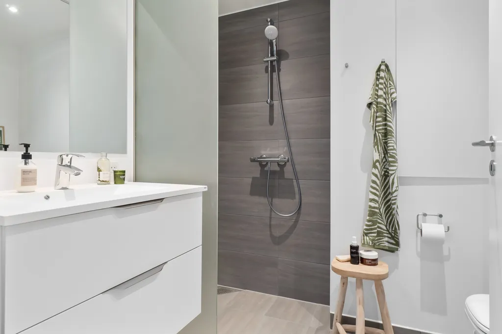 Bathrooms - Modern Apartments with Balcony in Viborg