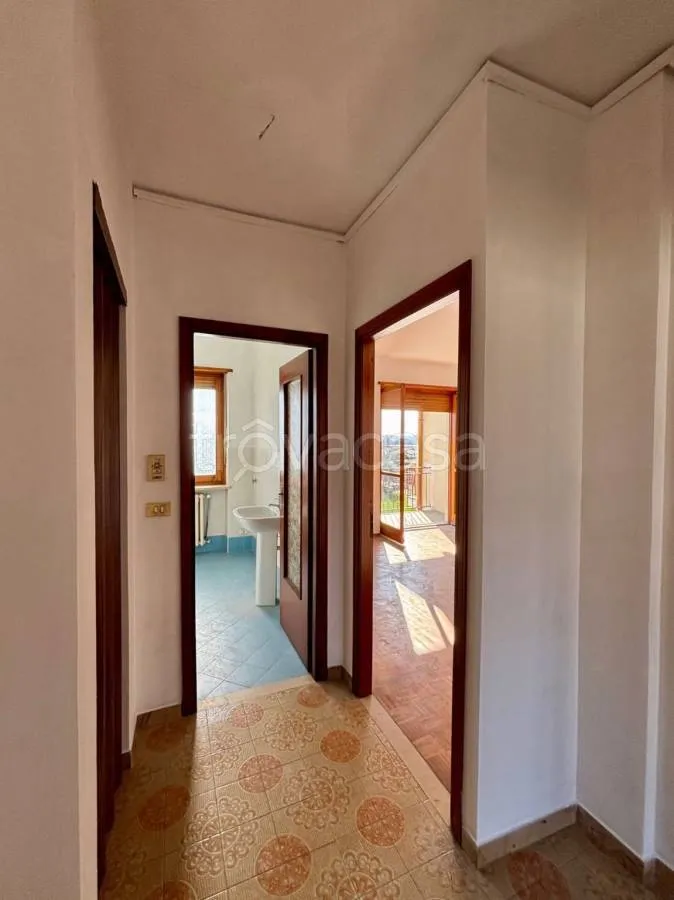 hallway_entrance