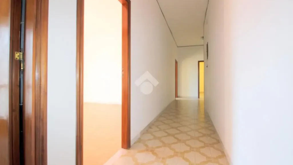 Esik - Three-Bedroom Apartment with Panoramic Balcony in Lucera