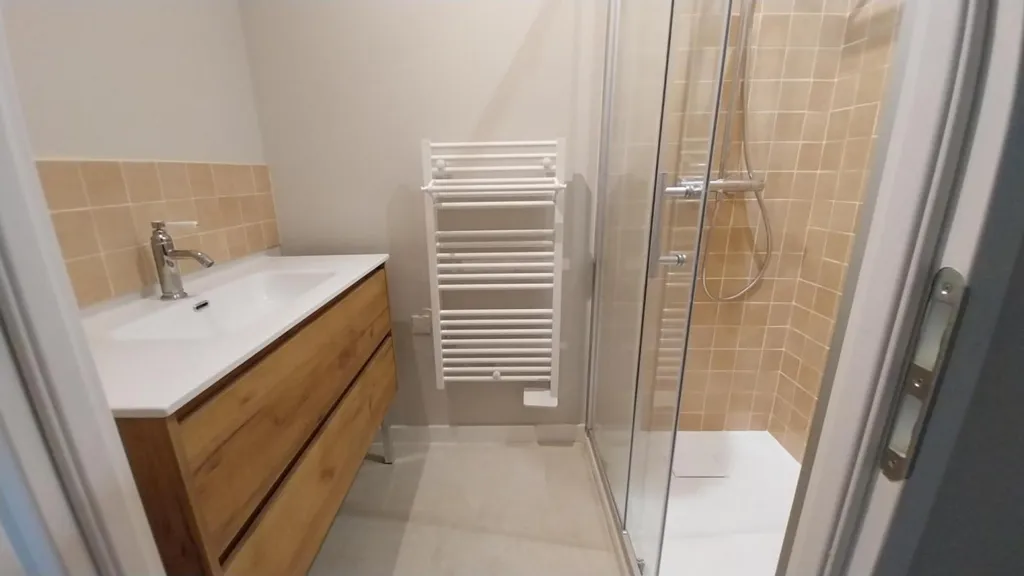 Salles de bain - Appartement Neuf de 3 Pièces à Dax