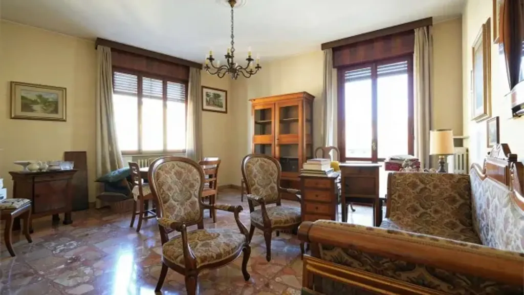Söögituba - Quadrilocale with Balcony in Modena