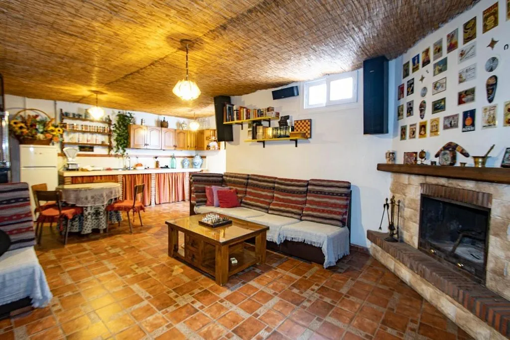 Elutuba - Chalet with Pool and Terrace in Nívar