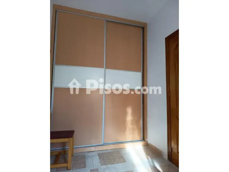 Stanze - Ample Ground Floor Flat with Patio in La Victoria