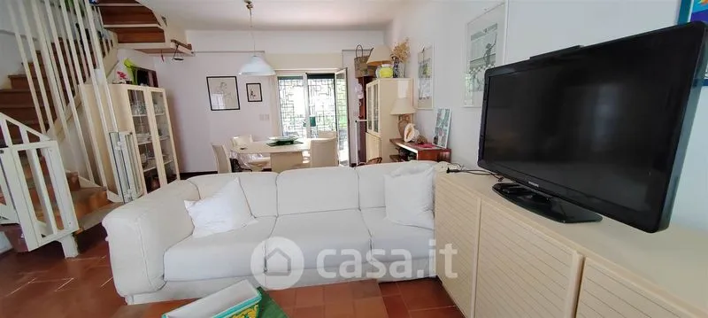 Séjour - Villa with Garden in Capo Peloro, Messina