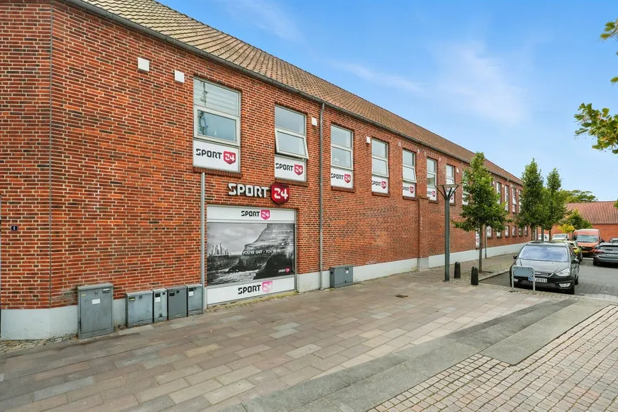 Extérieur - Mixed-Use Property with Retail in Grindsted