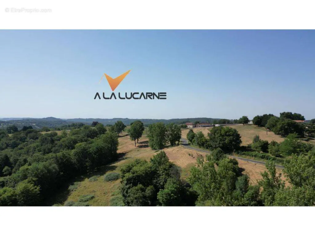 Giardino - 4.3 Hectare Land with Constructible Area in Badefols-d'Ans