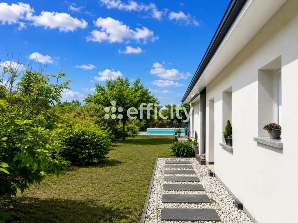 Aed - Contemporary Villa with Pool in Ares