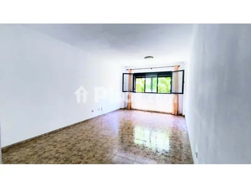 Pièces - Semi-Amuebled Apartment with Sea View in Las Canteras