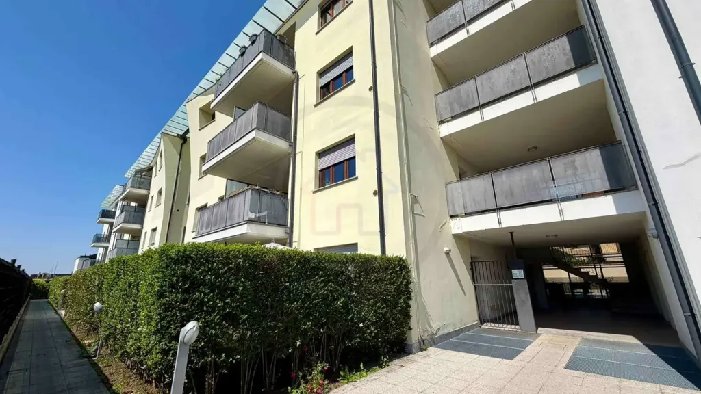 Välivaade - Luxury Triplex with Terraces in Mariano Comense