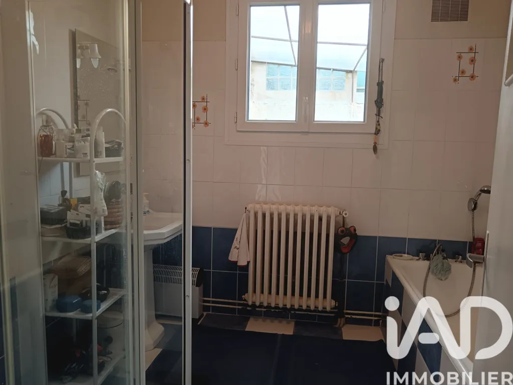Salles de bain - Maison de Ville Rénovée avec Terrasse à Mirande