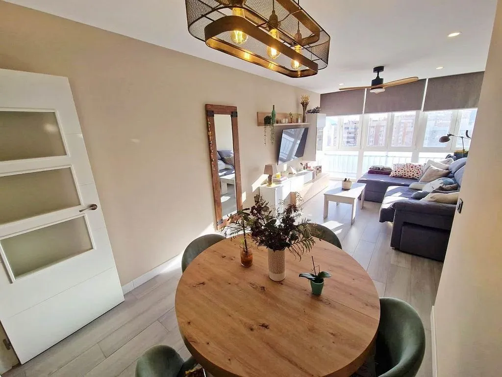 Salle à manger - Apartment with A/C and Views in Palmilla, Málaga