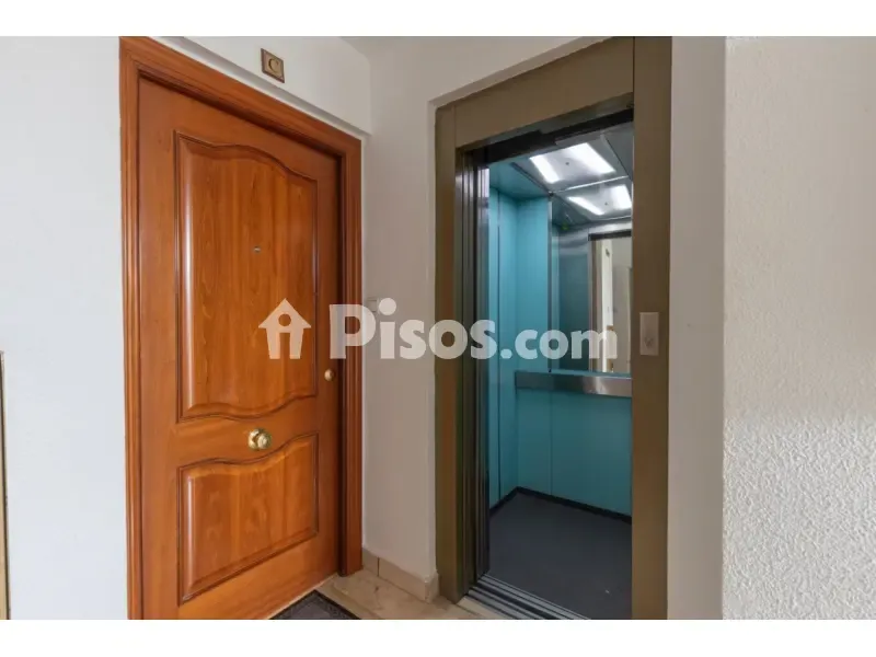 Ingresso - Modernised Apartment with Balcony in Granada