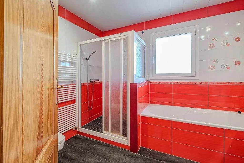 Vannitoad - Chalet with Pool and Terrace in Abrera