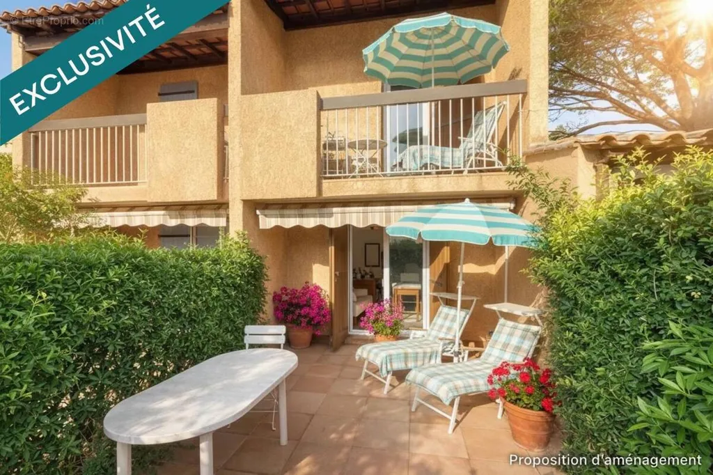 Terrasse - Maison avec Jardin et Parking à Roquebrune-Sur-Argens