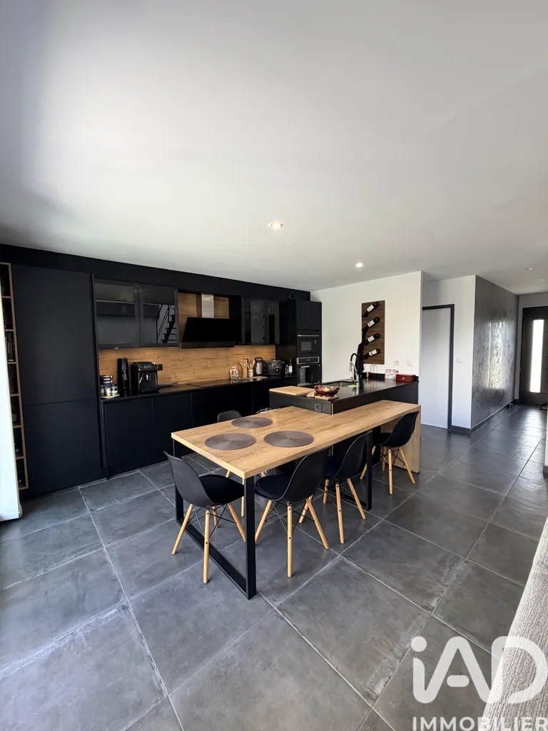 Köök - Contemporary Villa with South-Facing Garden in Toulouges
