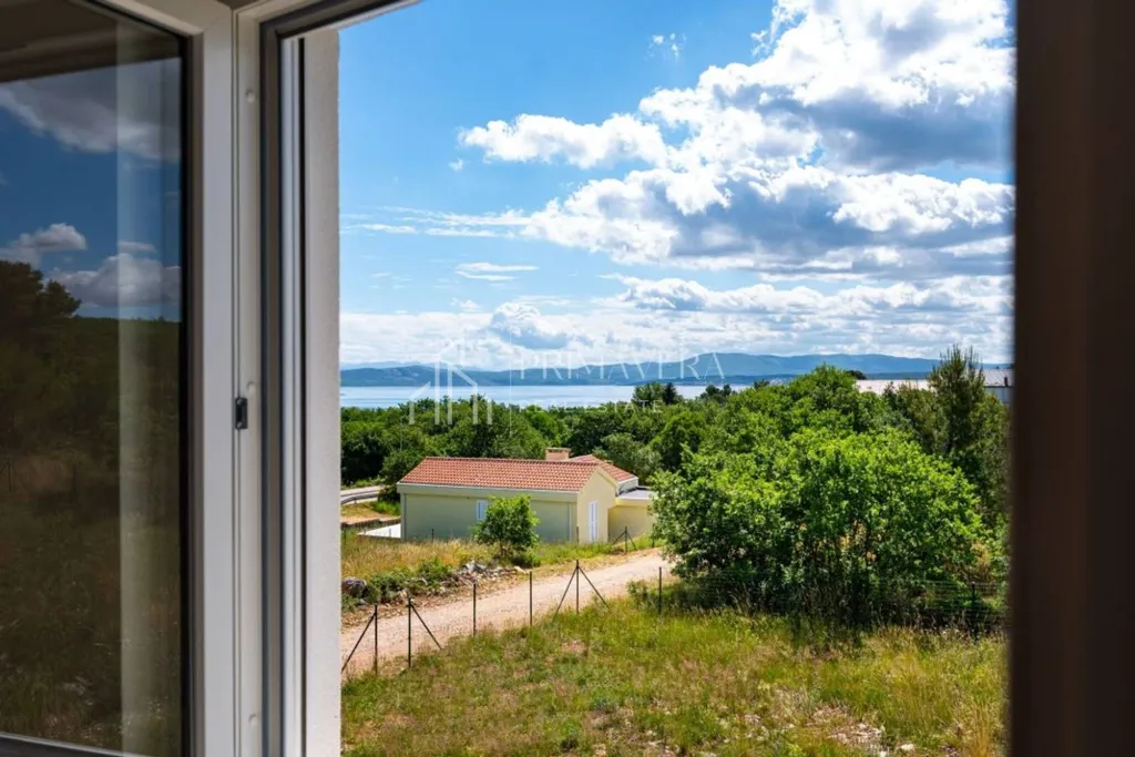 Rooms - Newly Built House with Sea View in Posedarje