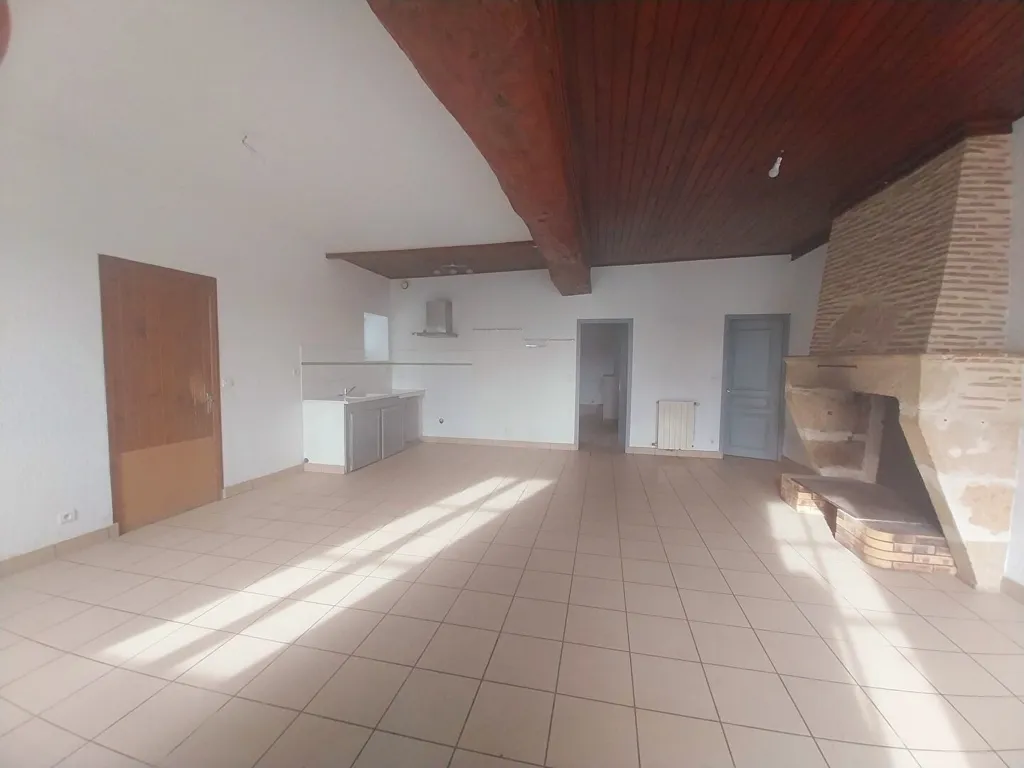 Séjour - Maison en Pierre avec Jardin près de Langon