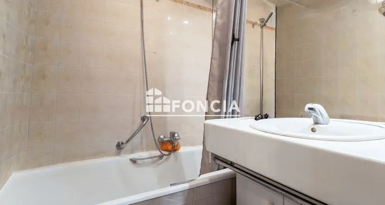 Salles de bain - Appartement avec terrasse à Cannes