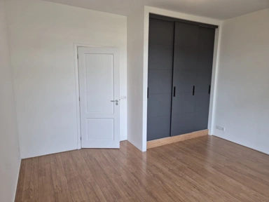 Magamistoad - Spacious Apartment on Middenweg in Amsterdam