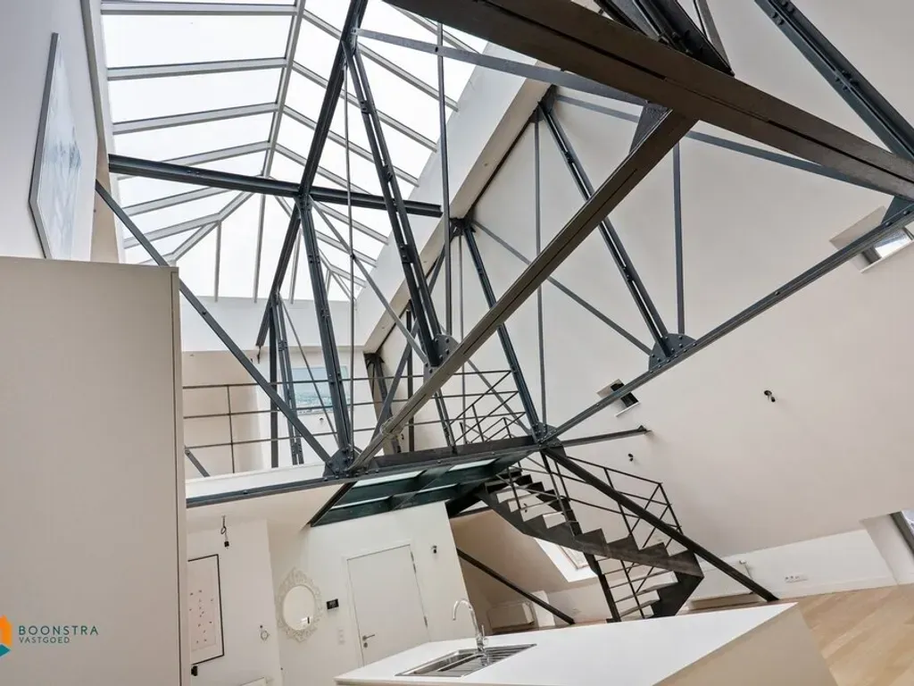 Pièces - Loft Industriel avec Berging à Anderlecht
