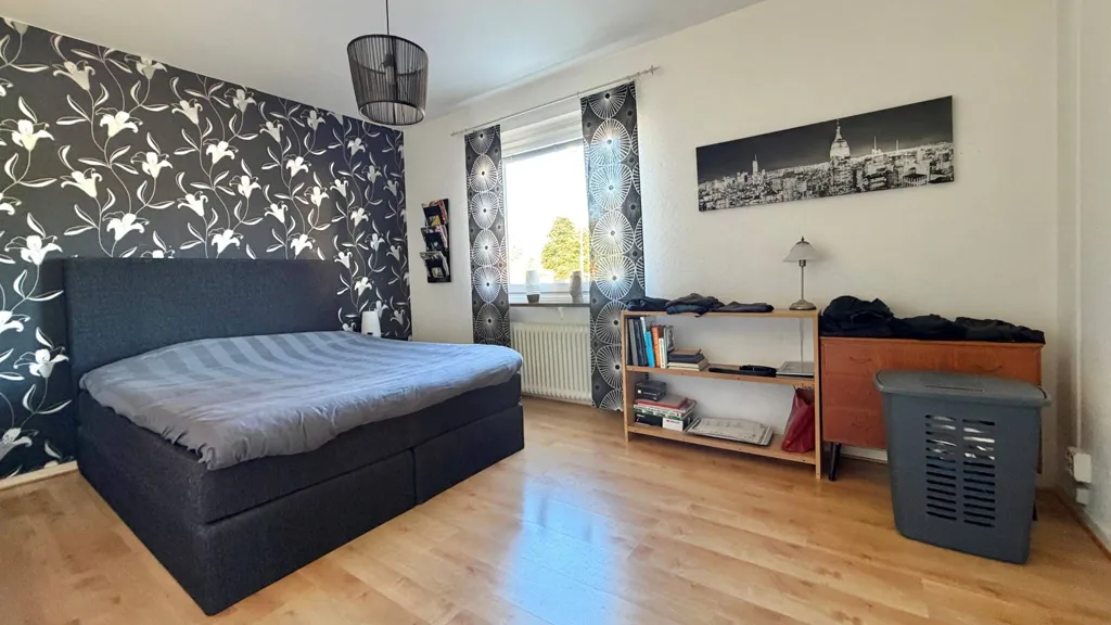 Magamistoad - Well-Maintained Apartment with Balcony in Vångavägen