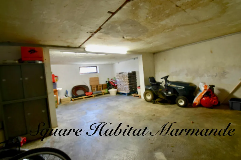 Garage - Fully Renovated House with Pool near Marmande