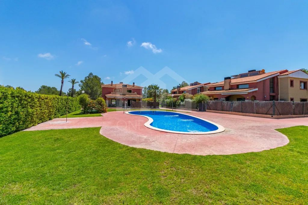 Piscine - Duplex with Pool View in El Casalot-Bonmort