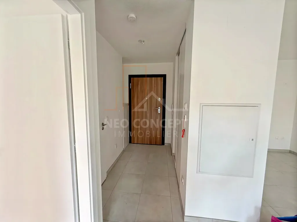 Ingresso - Modern Flat with Terrace in Seebach