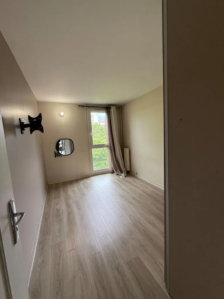 Pièces - Appartement 3 Pièces avec Balcon à Argenteuil