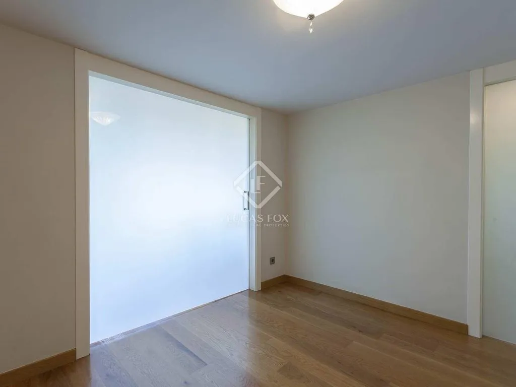 Pièces - Luxury Apartment with River View in Valencia