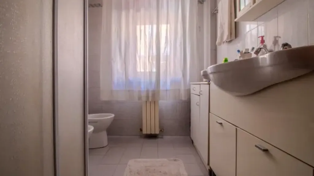 Three-Level Apartment with Balcony in San Severo