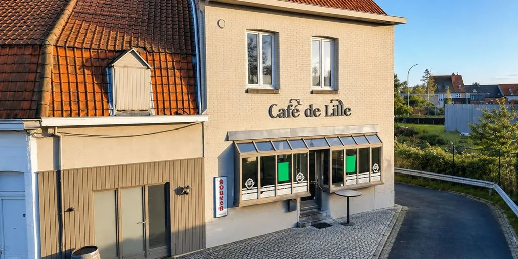 Extérieur - Commerce avec Vue sur la Vaart à Kortrijk