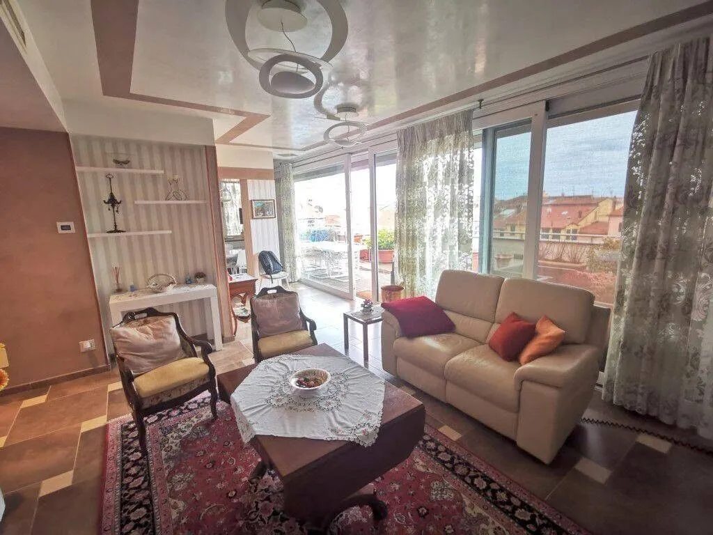 Elutuba - Luxury Penthouse with Terrace in Oneglia, Imperia