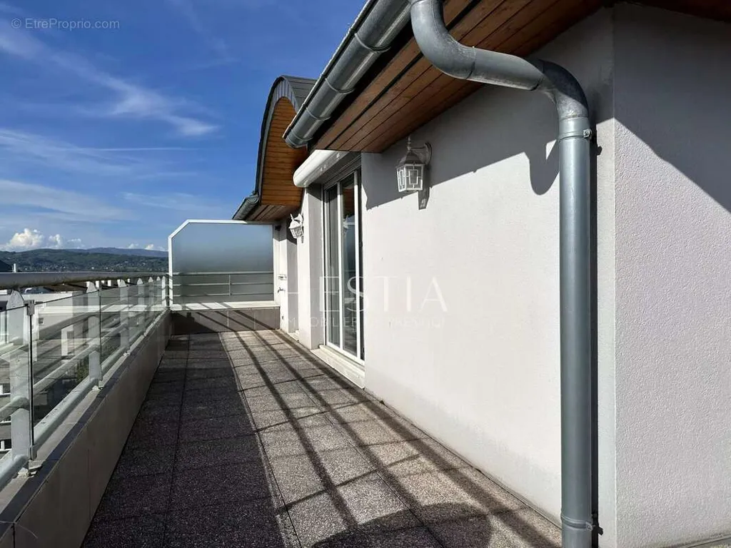Balcone - Attic Flat with Mountain View in Annecy