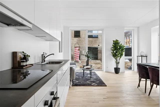 Cuisine - Apartment with Balcony in Skovlunde