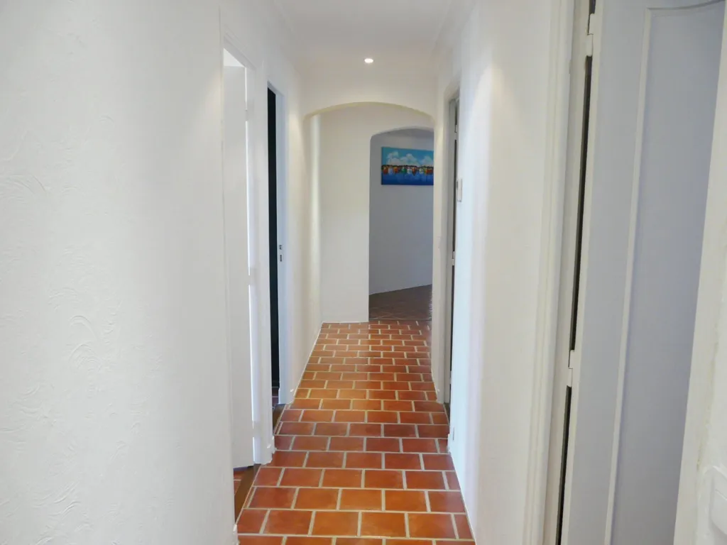Esik - Luxury Villa with Pool in Mougins