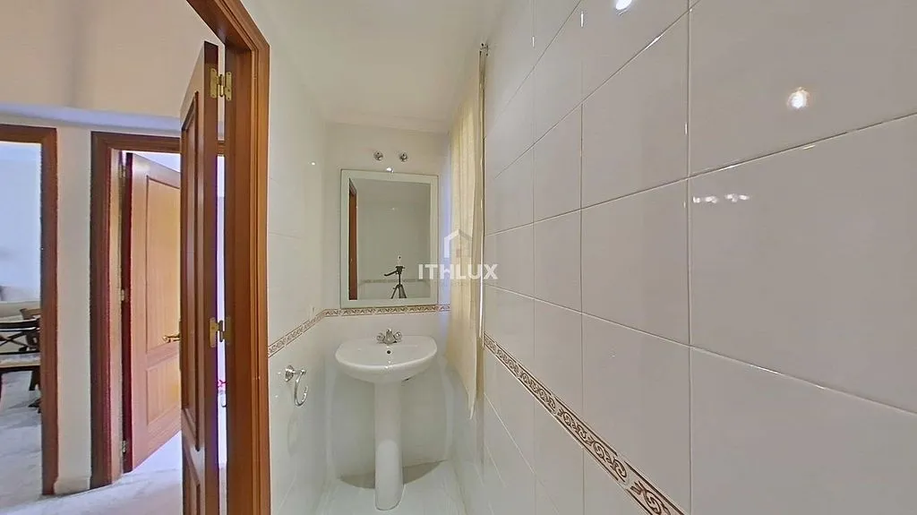 Vannitoad - Semi-detached House with Terrace in Umbrete