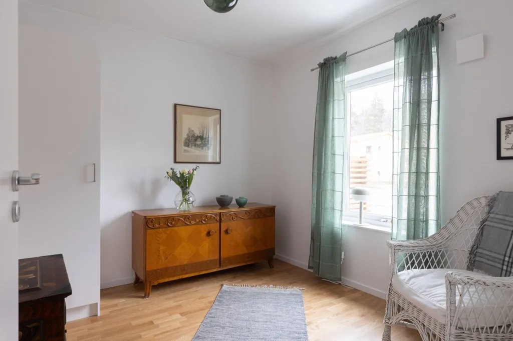 Esik - Apartment with Garden View in Stallarholmen