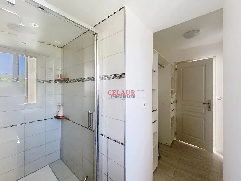 Vannitoad - Duplex with Garden in Uzerche