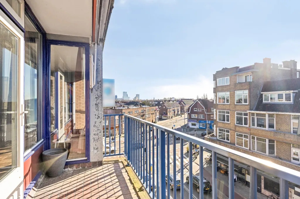 Rõdu - Galerij Flat with Lift in Rotterdam Centre