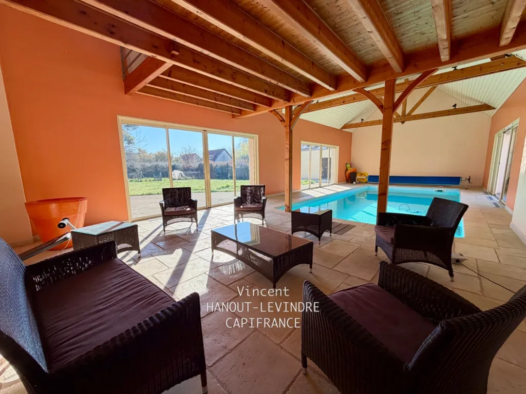 Bassein - 10-Piece House with Indoor Pool in Tiercé