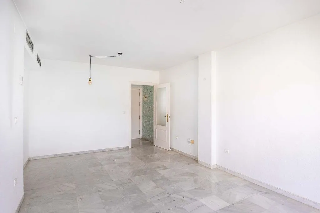 Pièces - Apartment with Pool and Terrace in Ciudad Aljarafe