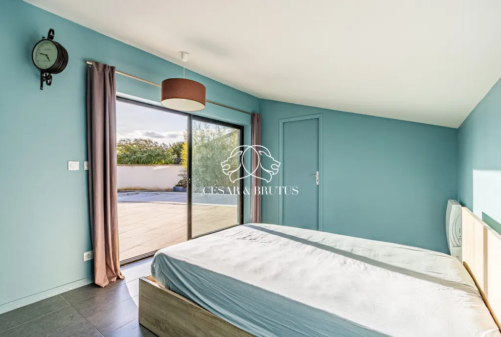 Magamistoad - Renovated 4-Bed House with Pool in Tassin-la-Demi-Lune