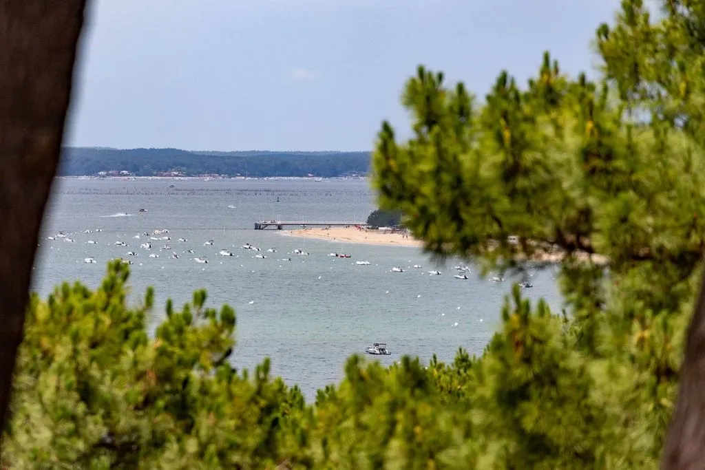 Luxury Apartment with Sea View in La Teste-de-Buch